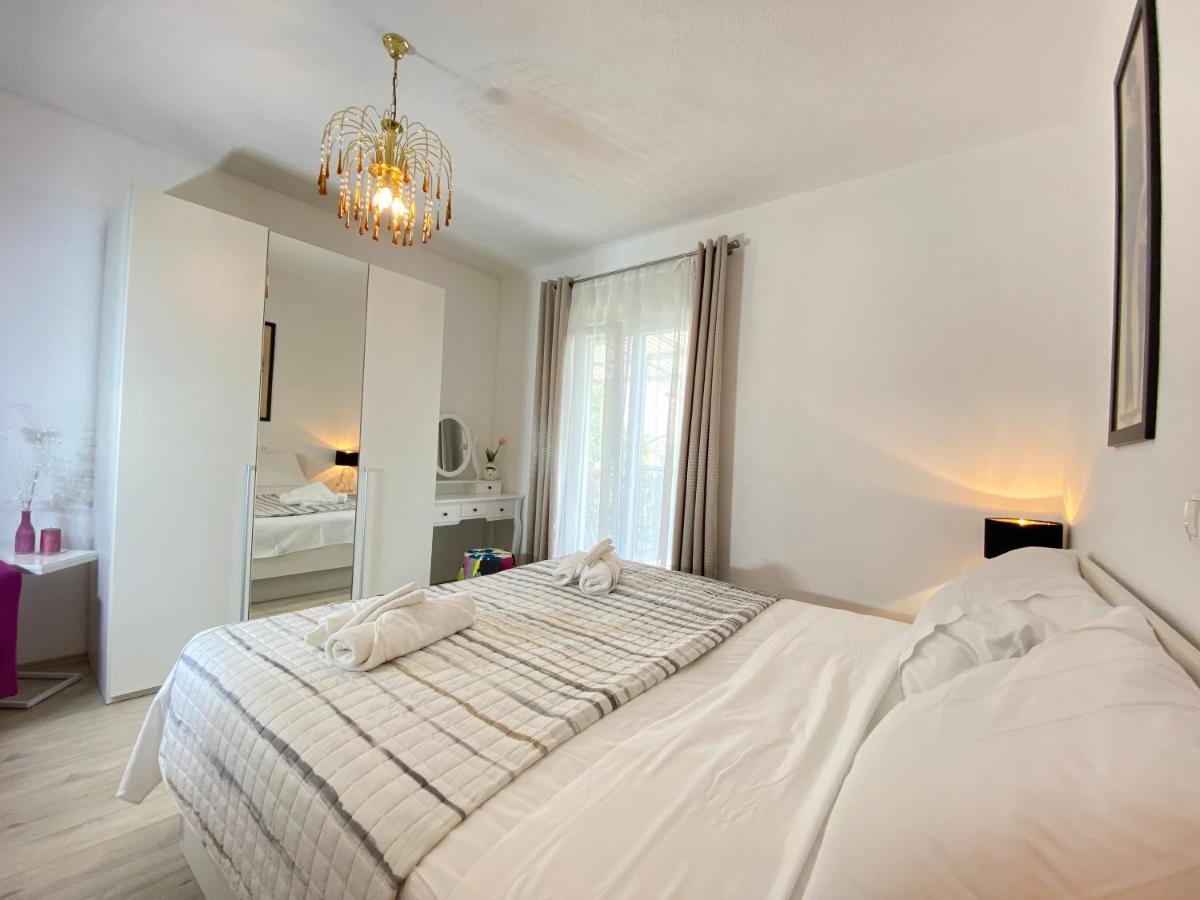 Luxury Marijana Apartment สปลิท ภายนอก รูปภาพ