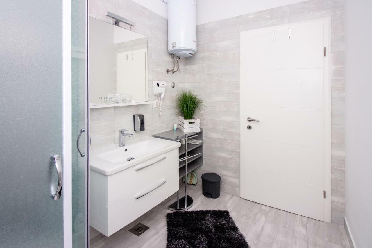 Luxury Marijana Apartment สปลิท ภายนอก รูปภาพ