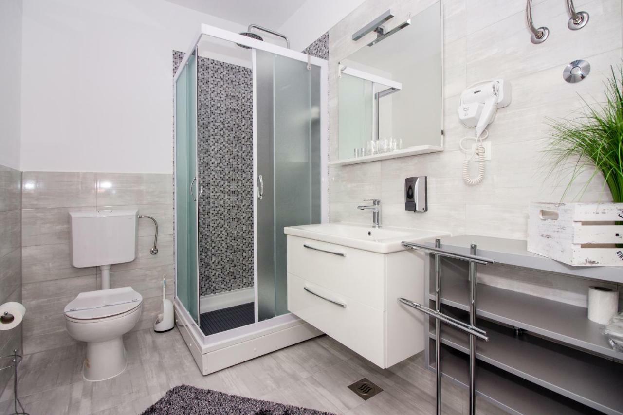 Luxury Marijana Apartment สปลิท ภายนอก รูปภาพ